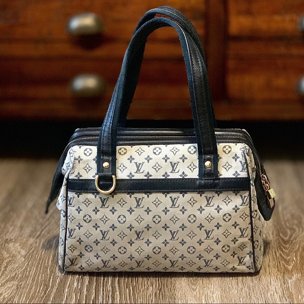 Louis Vuitton Josephine Authentic Canvas Monogram Shoulder Bag Crossbody Vintage